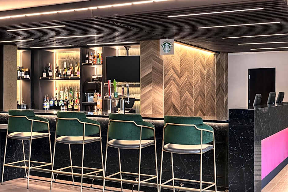 Hyatt Place Charlotte Downtown