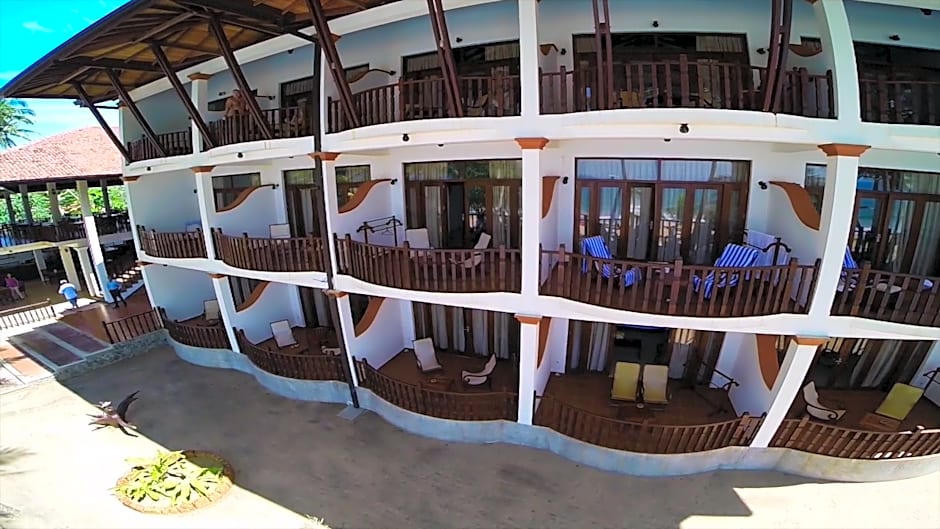 Whispering Palms Hotel