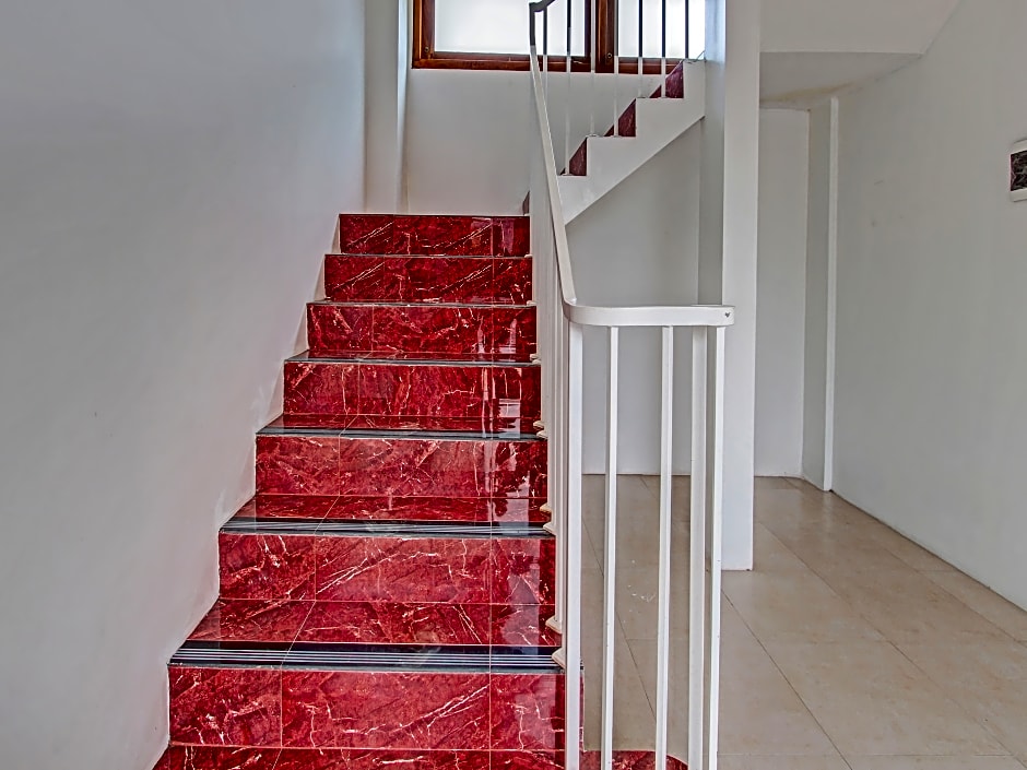 Collection O 91629 Ndalem Abhirama