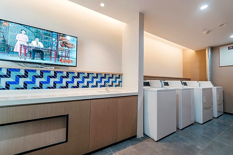 Holiday Inn Express Taizhou CMC By IHG