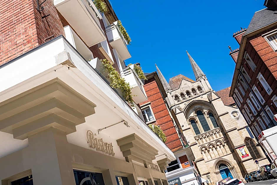 BRIT HOTEL PRIVILEGE LISIEUX - La Villa des Arts