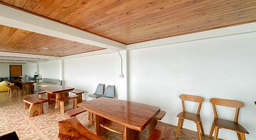 2SIS'S Khanom Resotel