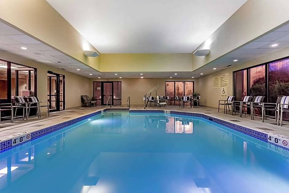 Hampton Inn By Hilton Milwaukee-Airport