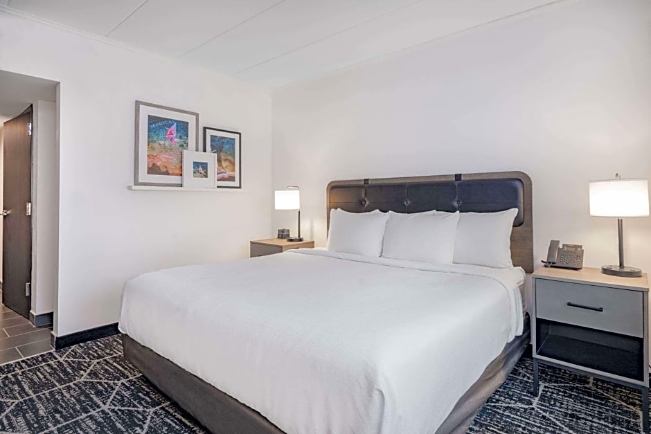 La Quinta Inn & Suites by Wyndham Rosemont/O Hare