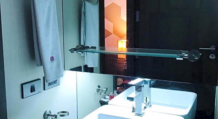 Paradiso Boutique Suites