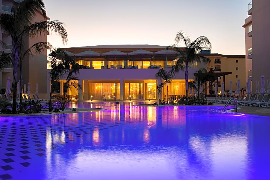 Vangelis Hotel & Suites