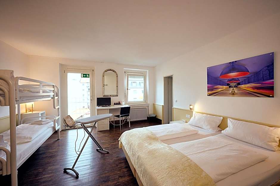 THE 4YOU Hostel & Hotel Munich