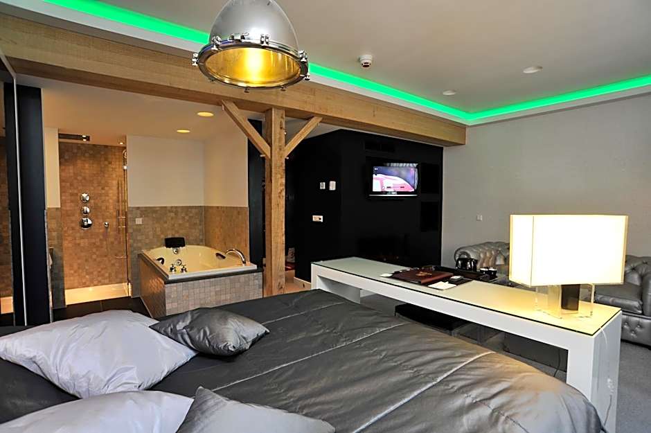 Photo 1 of 10 of Luxury Suite