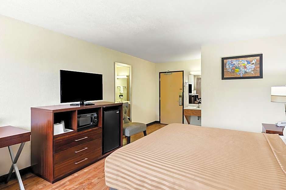Econo Lodge Emporia