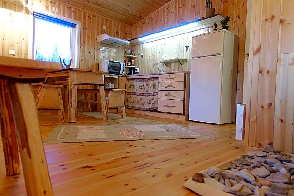 Wild Caribou's Wildwood Cabin