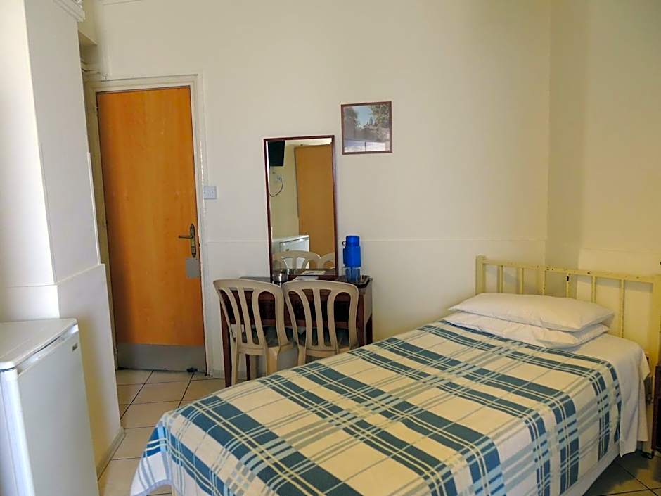 Delphi Hotel