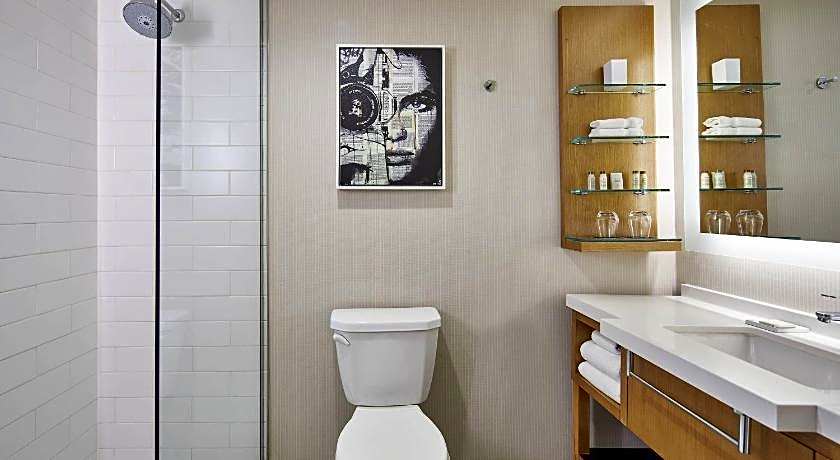 Renaissance Chicago Glenview Suites Hotel