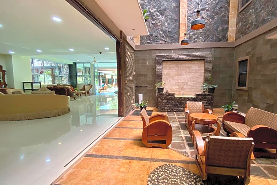 Alinson Boutique Resident Batam by ZUZU