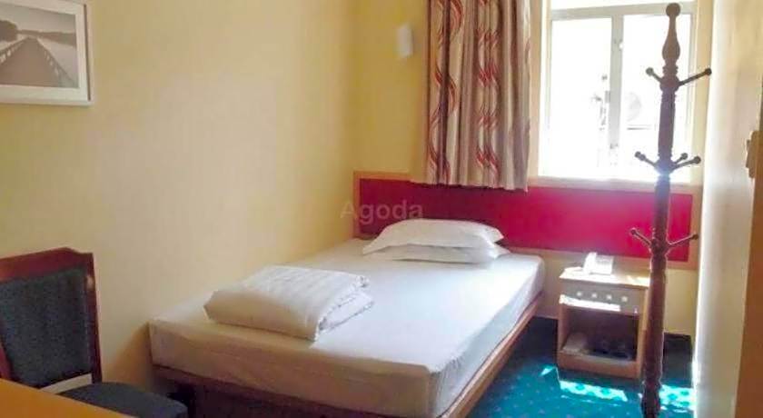 Man Va Hotel