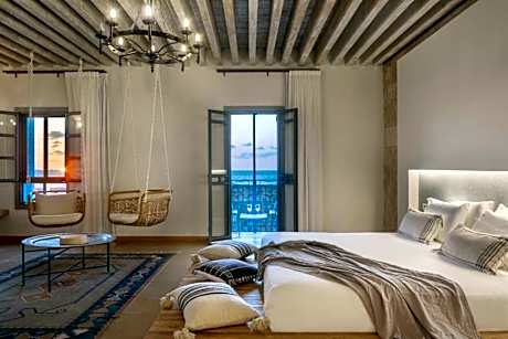 Balcony on the Sea and Jacuzzi