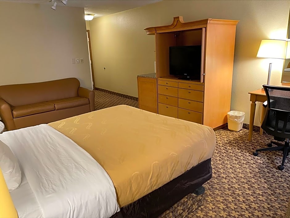 Quality Inn & Suites Greenfield I-70