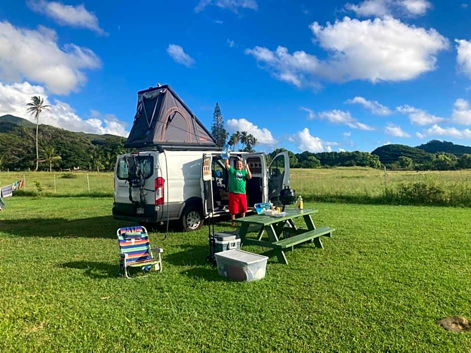 CampCar Maui Jeeps SUVs Hybrid Camper van Rentals with equipment and Travel Advice