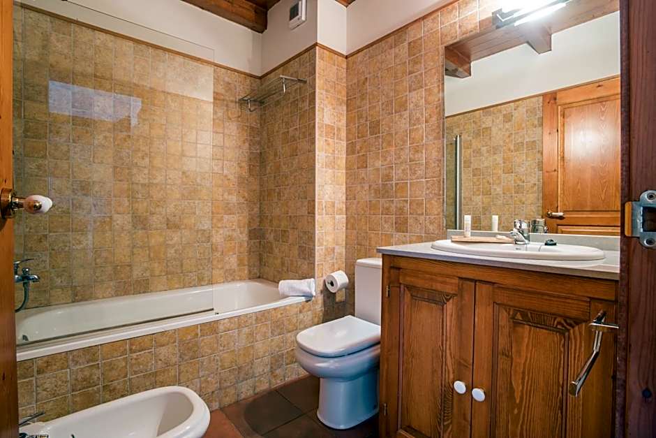 Apartamentos SNO Mont Romies Unhola