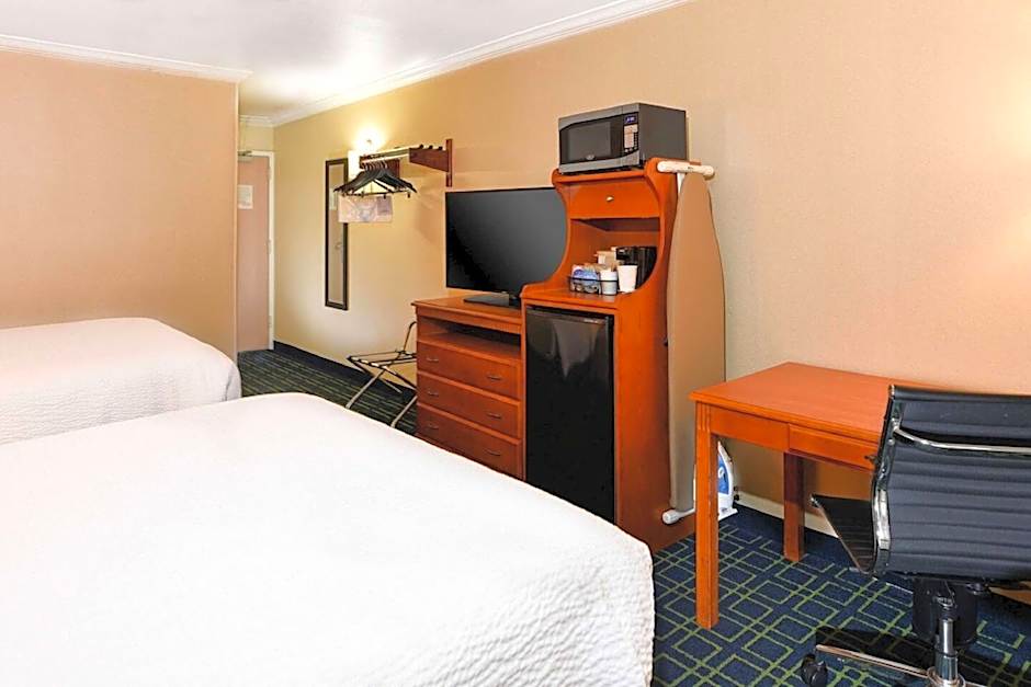 SureStay Hotel by Best Western Ontario Airport