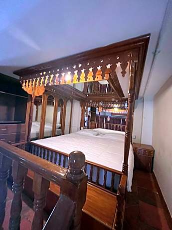 Deluxe Double or Twin Room with Pool Access