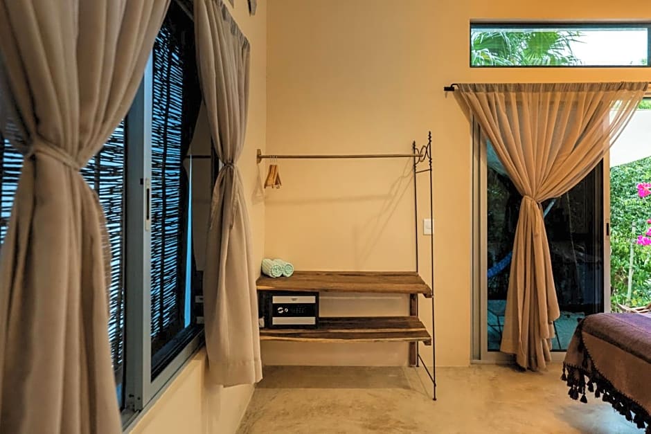 Casa Mia El Cuyo Eco Beach Boutique Hotel