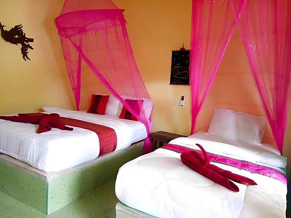 Lanta Maikeaw Bungalow