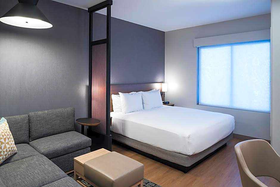 Hyatt Place Tempe / Phoenix / University