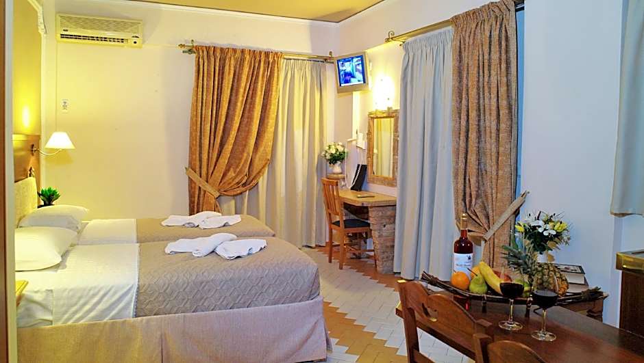 Camelot Royal Beds by Checkin