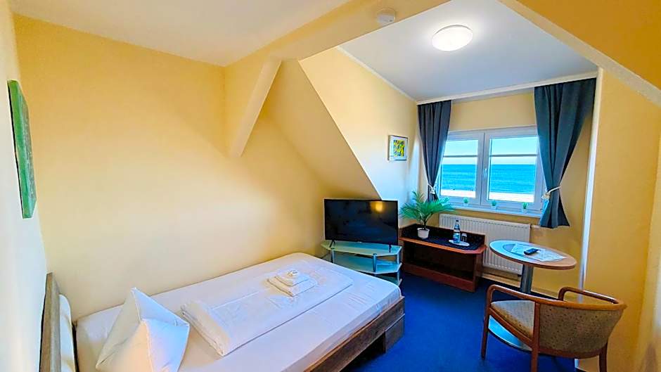 "Sanddorn", Kur- und Ferienhotel, Direkte Strandlage, Fahrstuhl