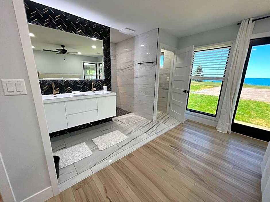 Lake Bluff Inn and Suites