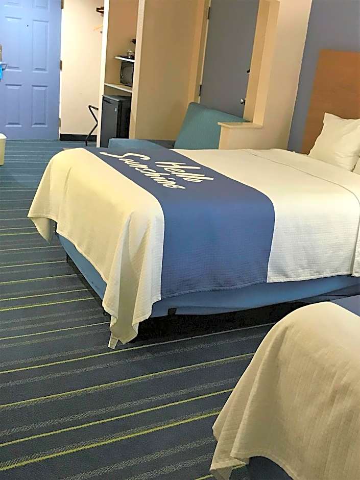 Days Inn by Wyndham Panama City