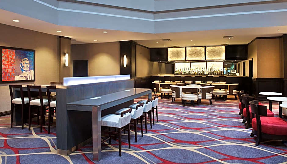 Embassy Suites by Hilton Dulles Airport