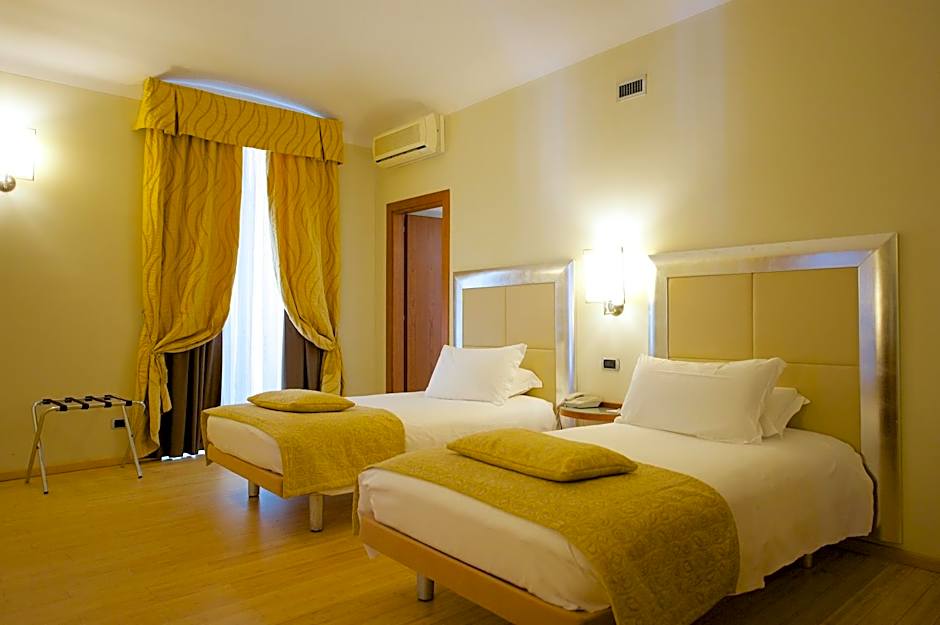 Best Western Crystal Palace Hotel