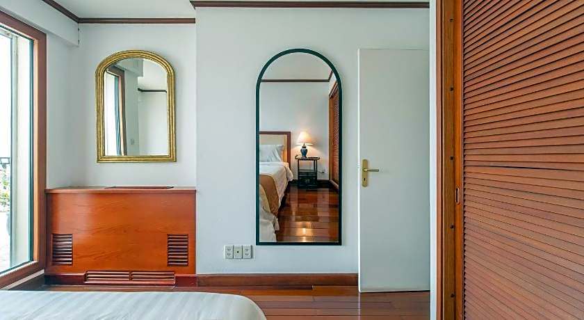 Saigon Domaine Luxury Residences