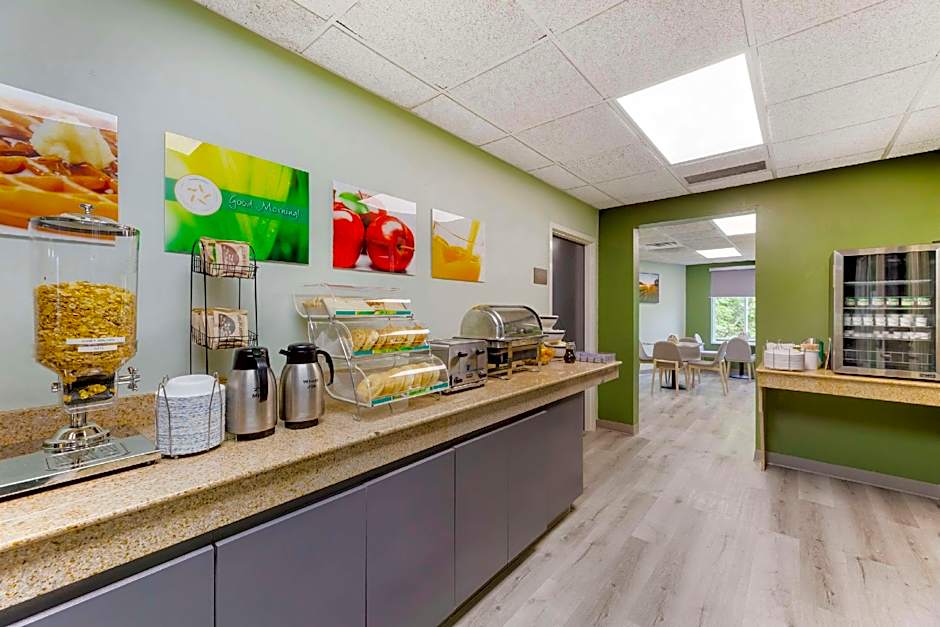 Quality Inn Huron