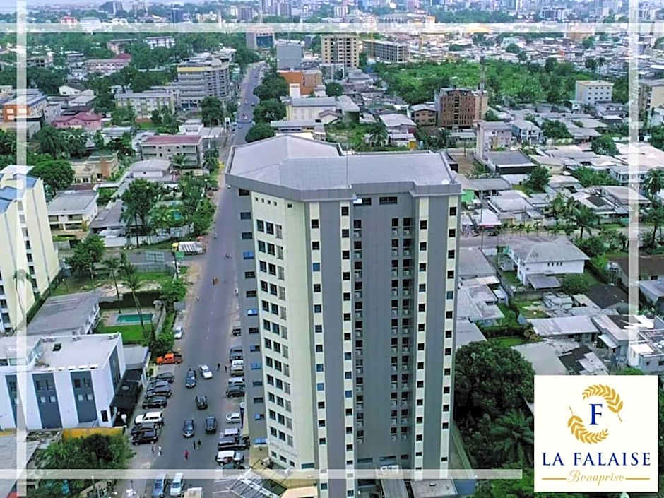 Hotel La Falaise Bonapriso