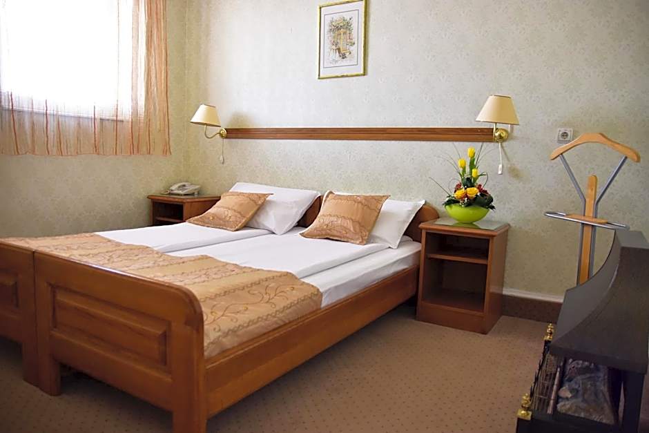 Garni Hotel Lav