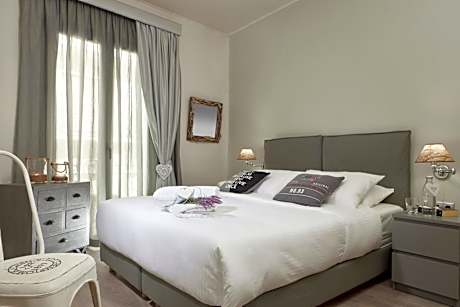 Standard Room with Garden View