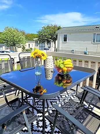 Luxury Woodland Retreat Holiday Home - Shorefield Country Park