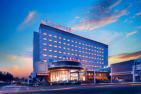 Yangzi International Hotel