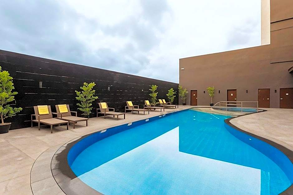 Summit Hotel Tacloban