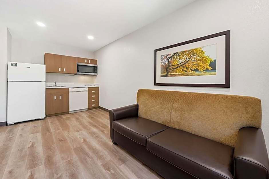MainStay Suites Raleigh North
