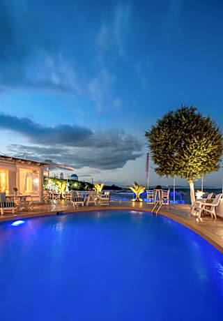 Oasis Beach Hotel