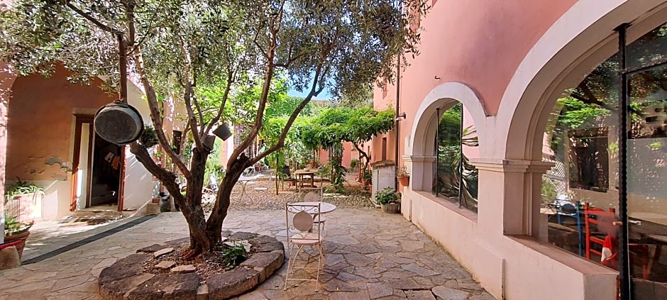 Casa Camboni-Dimora Storica Bed & Breakfast