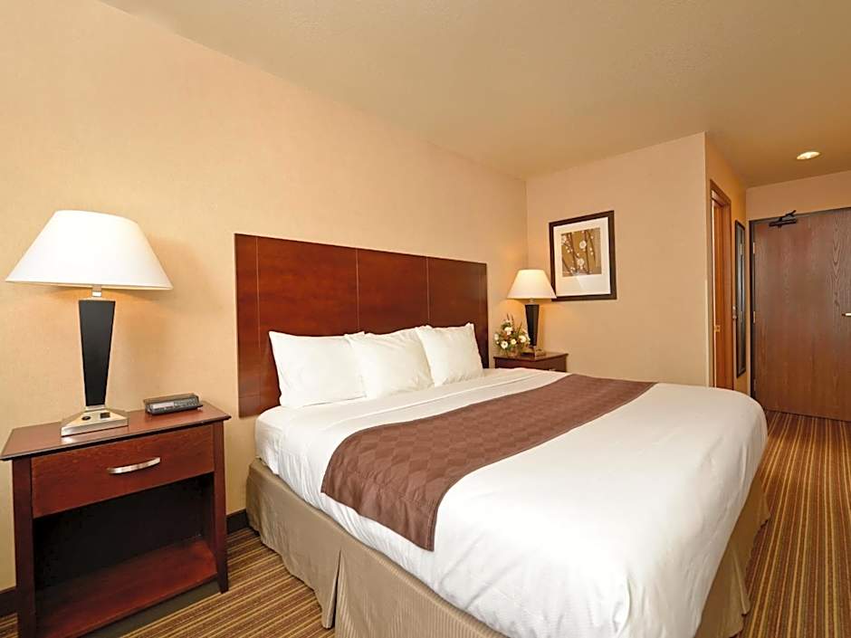 Yellowstone West Gate Hotel