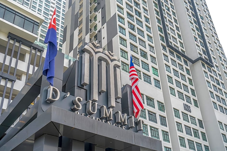 OYO HOME 90183 D' Summit Residence 2bhk @ YML 0824