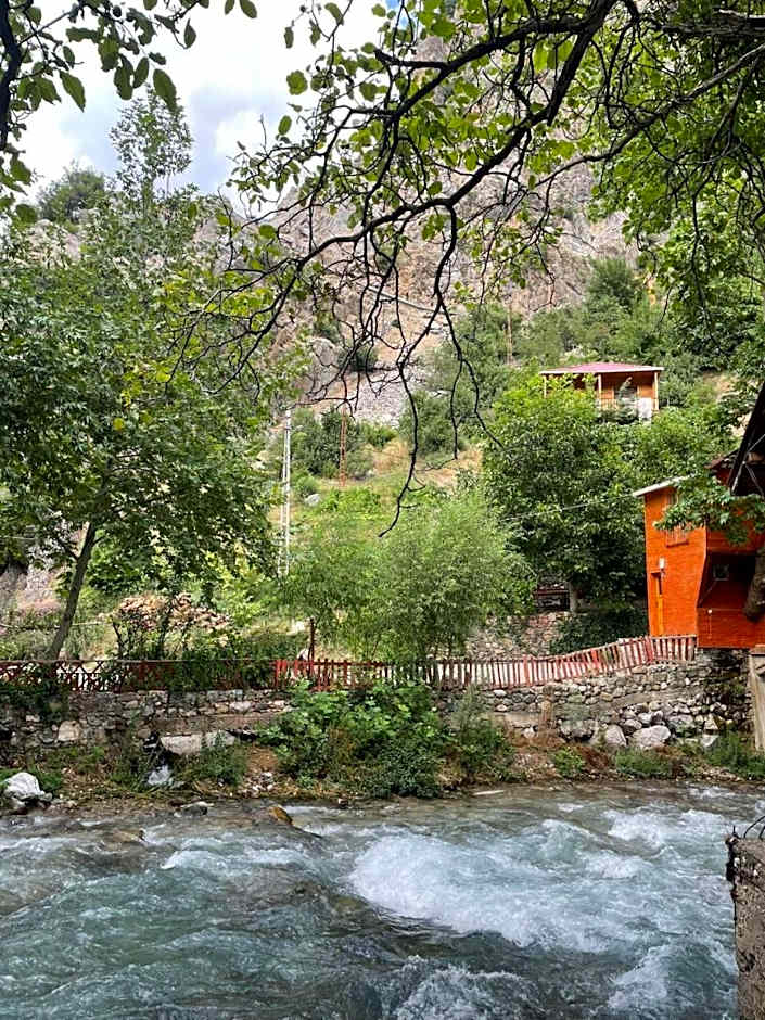 Kapuzbaşı Baştürk Tesisi