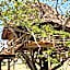 Antonio Beach Tree House Hotel & Spa