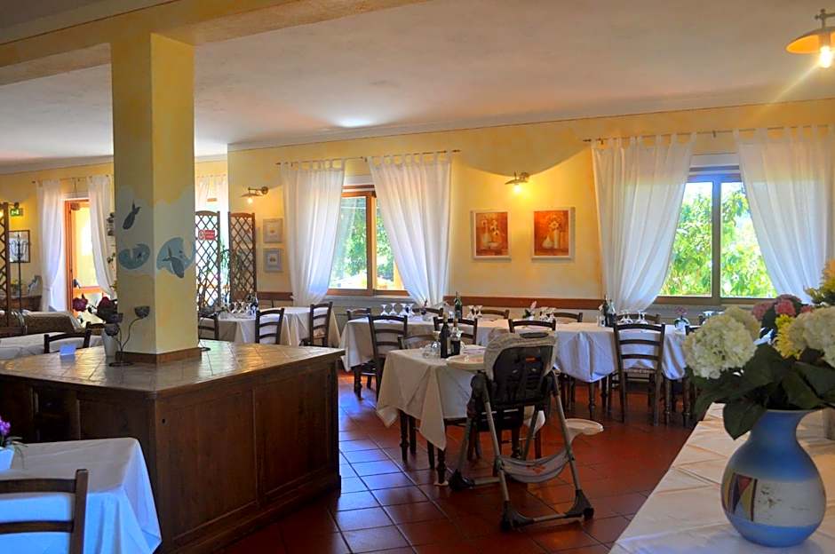 Hotel Tirrena Bike & Country Hotel