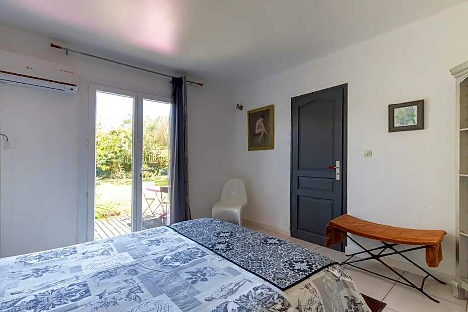 JARDIN SECRET, Bas de villa TOUT CONFORT